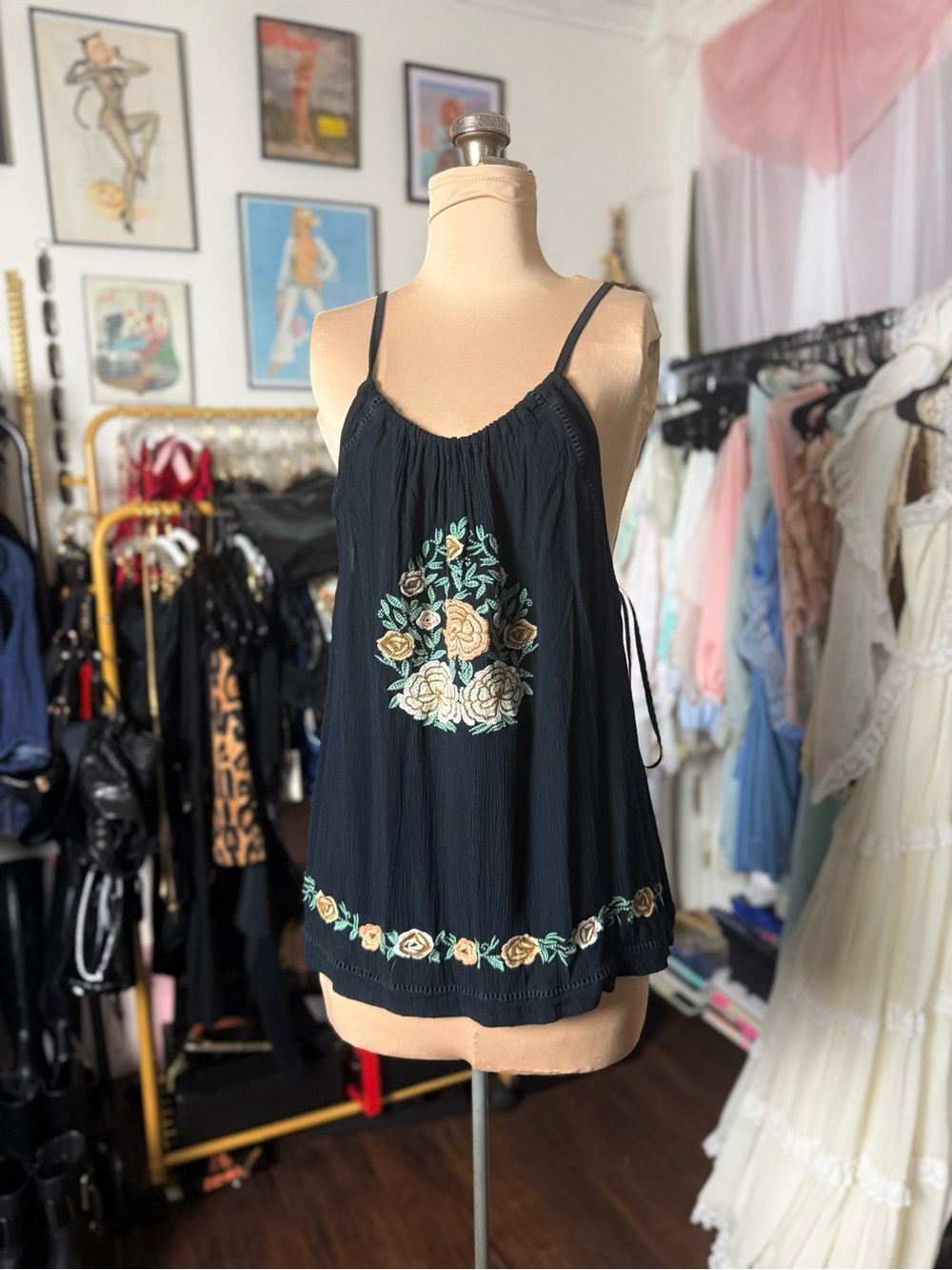 Black Floral Embroidered Cami Top - Women's Hippie Fashion Bohemian